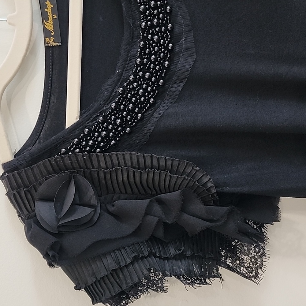 Chic Black Ruffled Women's Blouse - Picture 2 of 4